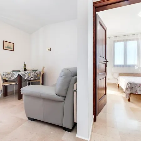 Guesthouse Santin Rovinj Exterior photo