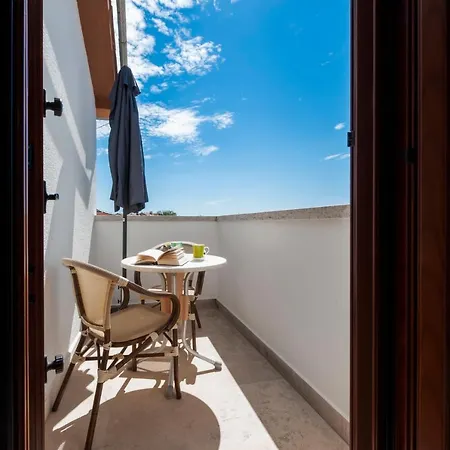 Guesthouse Santin Rovinj Exterior photo