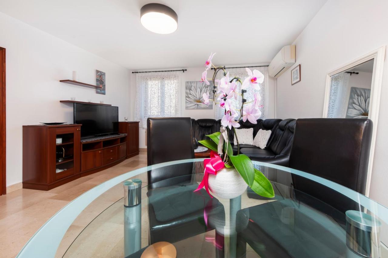 Apartment Santin *