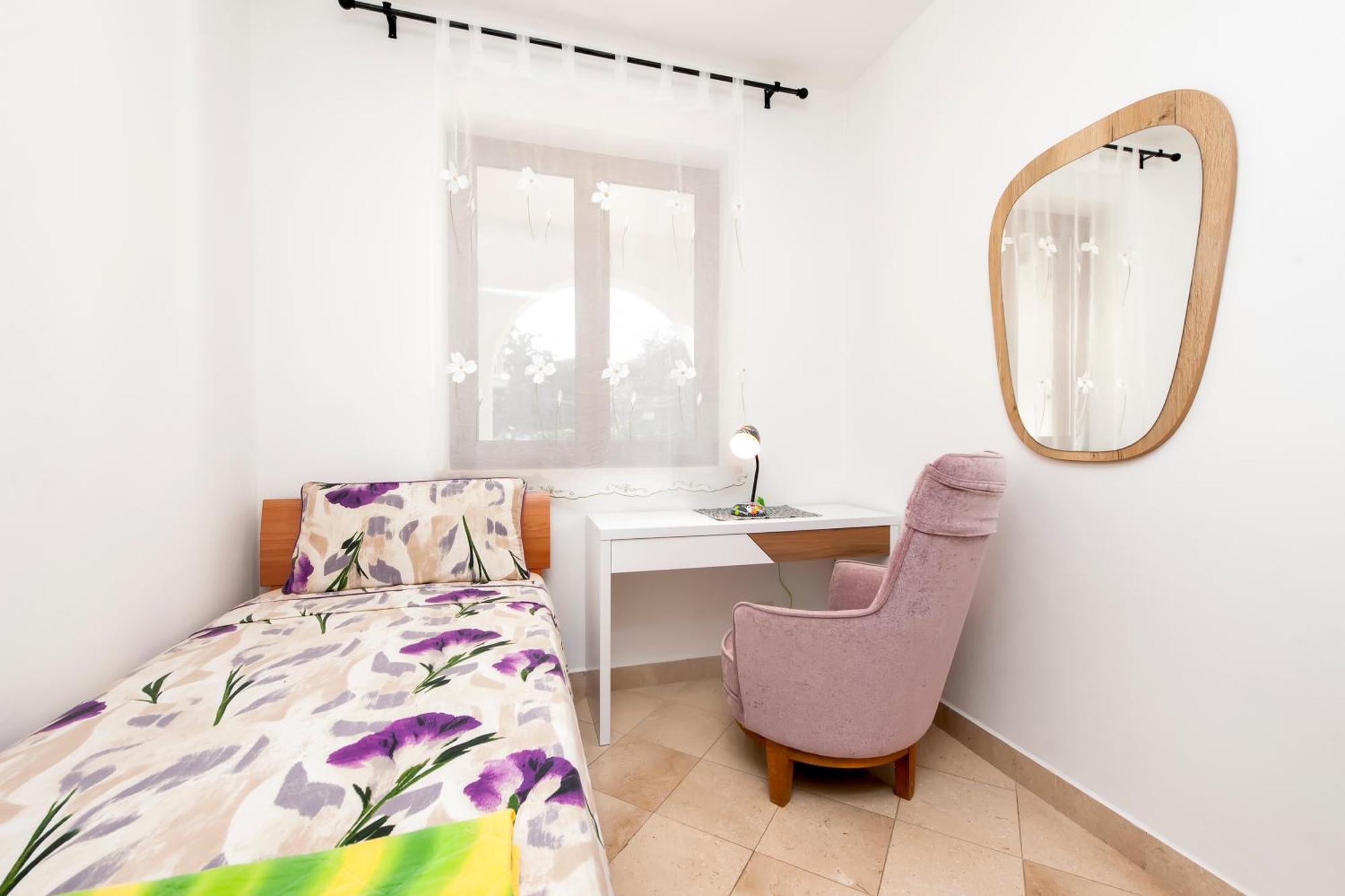 Santin Apartment *